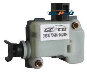 SIŁOWNIK ZAMKA TYLNEJ KLAPY SKODA SUPERB