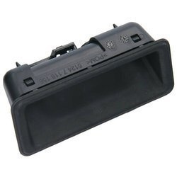 PRZYCISK KLAMKA POKRYWY  BAGAŻNIKA BMW 51247118158