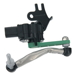 CZUJNIK POZIOMOWANIA AUDI PRZÓD A4 A5 8K0907503